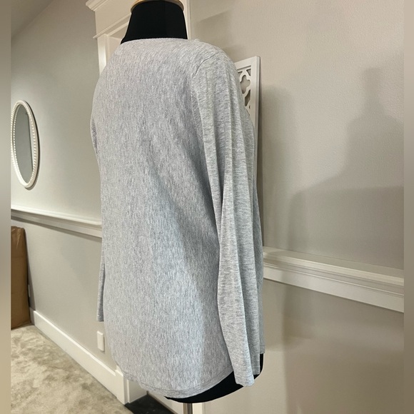 Gray Top - Picture 6 of 7